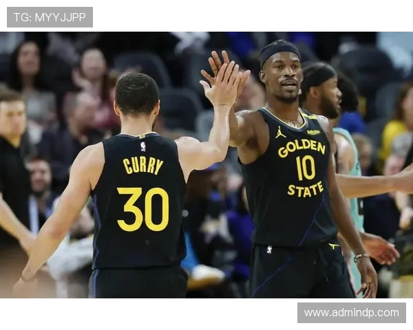 [NBA]库里三分突破4000 勇士主场大胜国王.